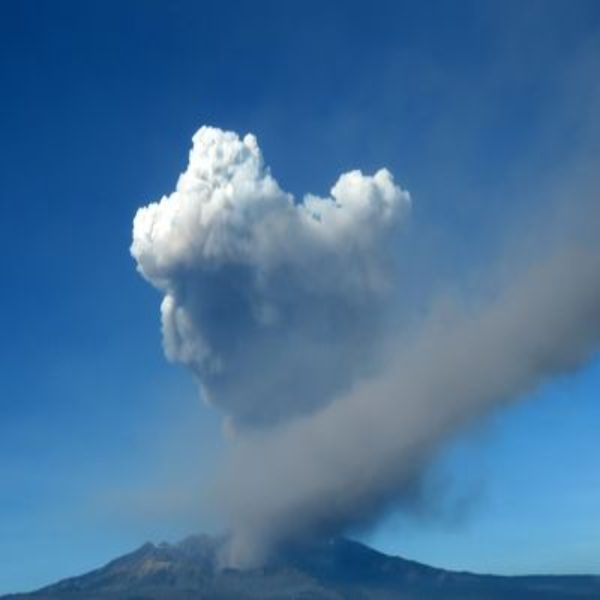 etna esplosione 24 dic_01