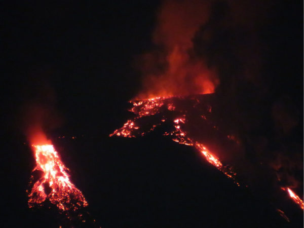 etna photo eruptions 2
