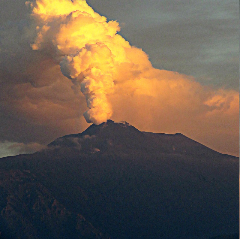 etna paused