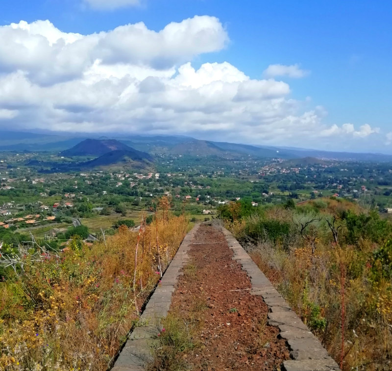 ETNA under 1000_ (1)