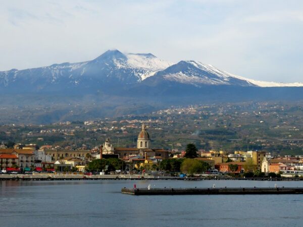 volcano off riposto02