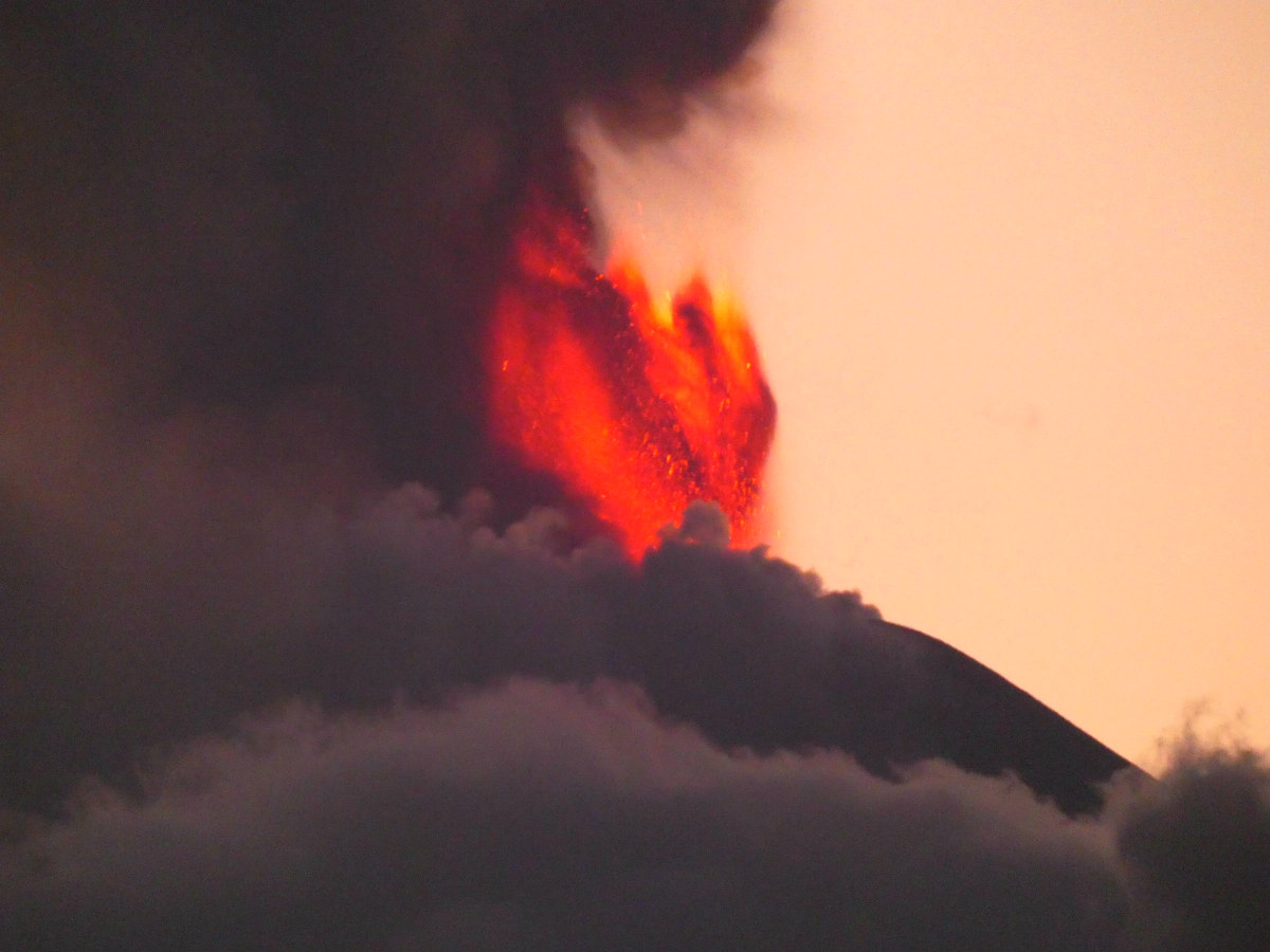 Etna the great Voragine eruption started