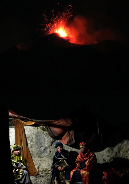 holy crib mandarins volcano 2