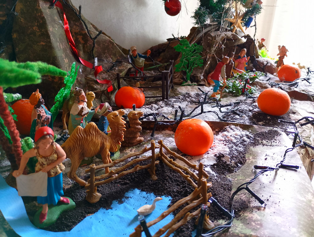 holy crib mandarins volcano